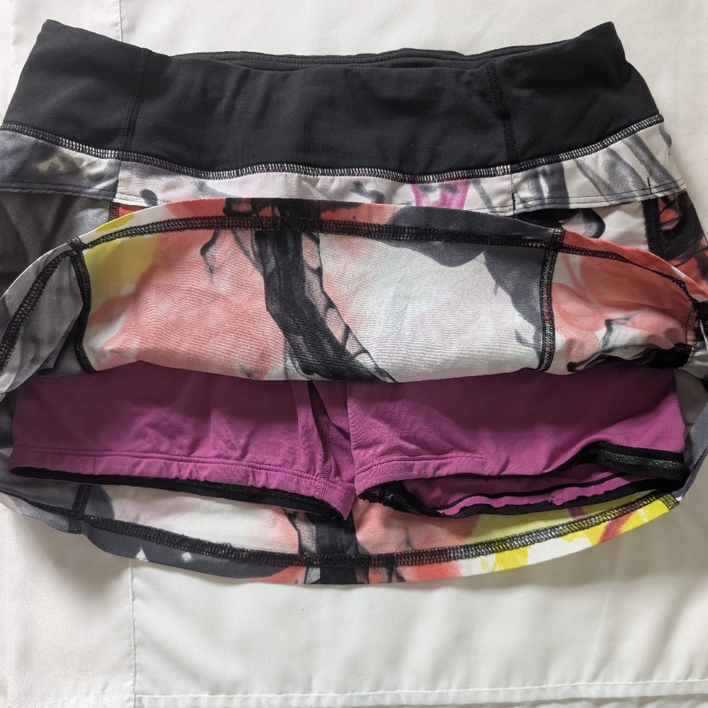Lululemon Rare Unicorn Tears Skirt Women's 4 Small skort rival running *As Is* - Picture 5 of 16